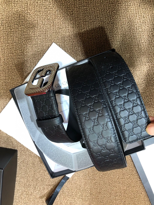 スーパーコピーグッチベルト素材ディテール